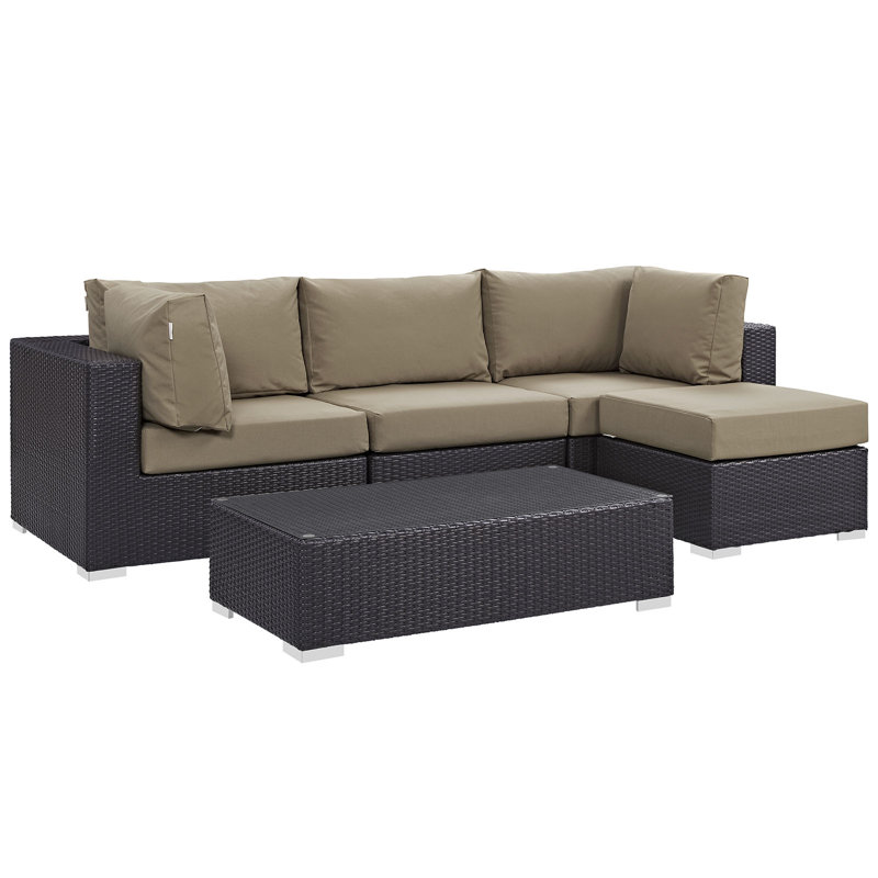 Outdoor Patio Furniture Brentwood 5 Piece Rattan Sectional Set